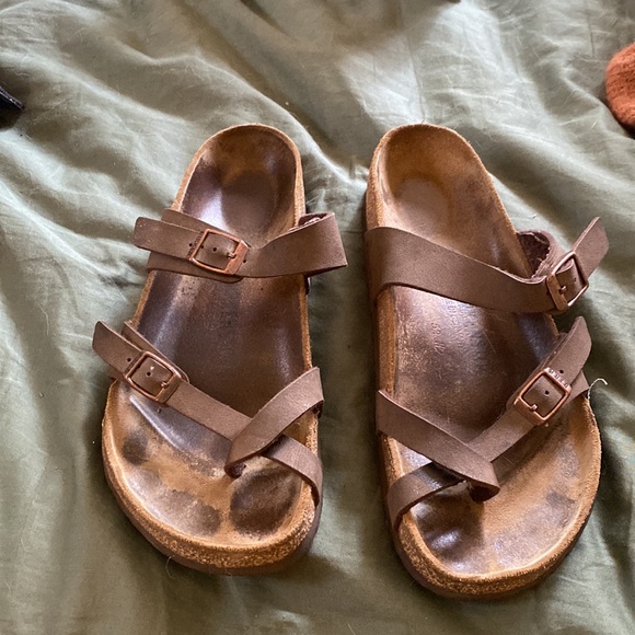 Birkenstock’s Mayari mocha sandals - Picture 2 of 3